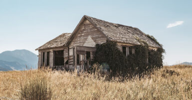 A barn in a rural setting