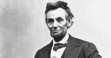 Black and white photo of Abraham Lincoln