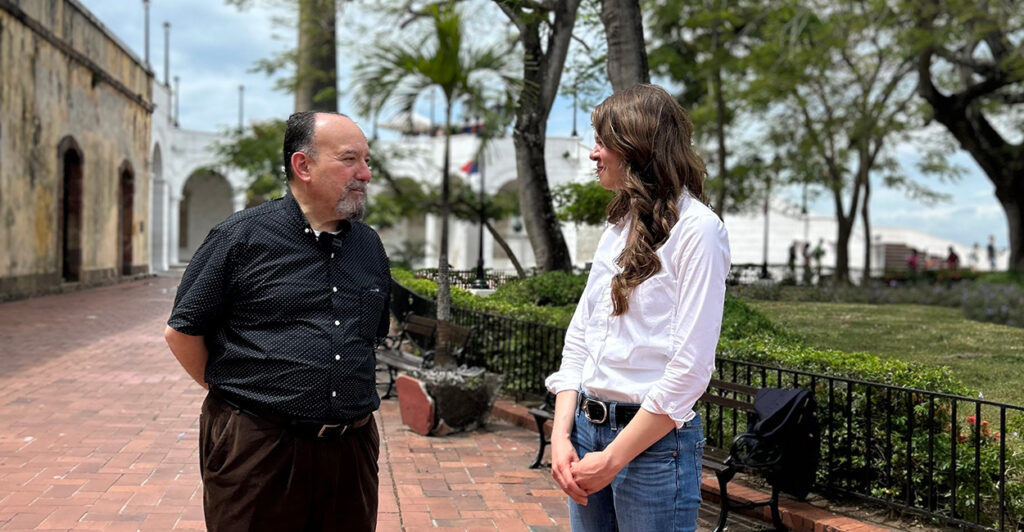 Mike Gonzalez chats with Virginia Allen in the historic section of Panama City, Panama, on Friday.