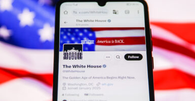 The White House official 'X' account displayed on a mobile phone.